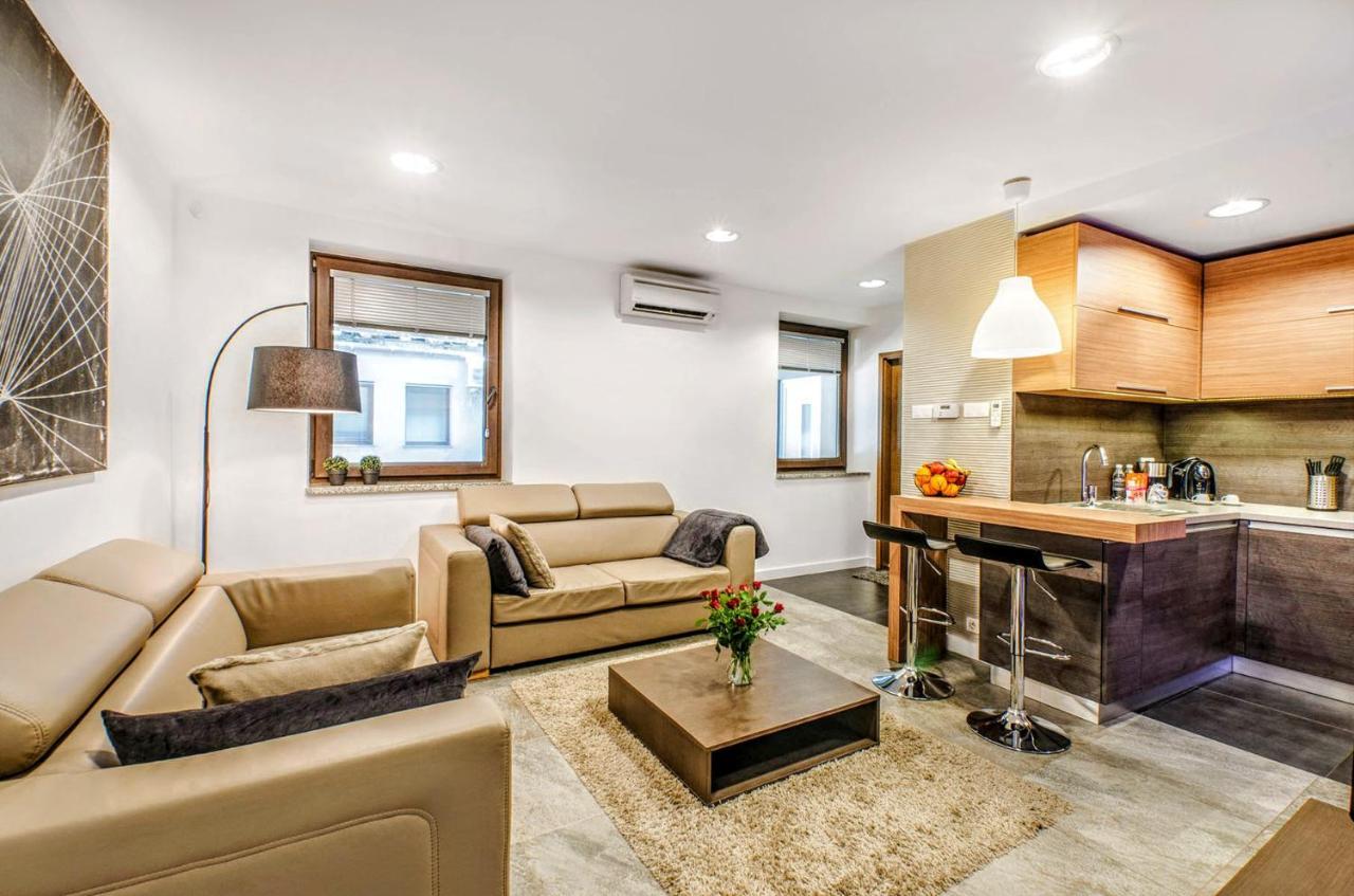 Lupoapartments Kosynierow Klimatyzacja Dostep Na Kod Лодзь Экстерьер фото