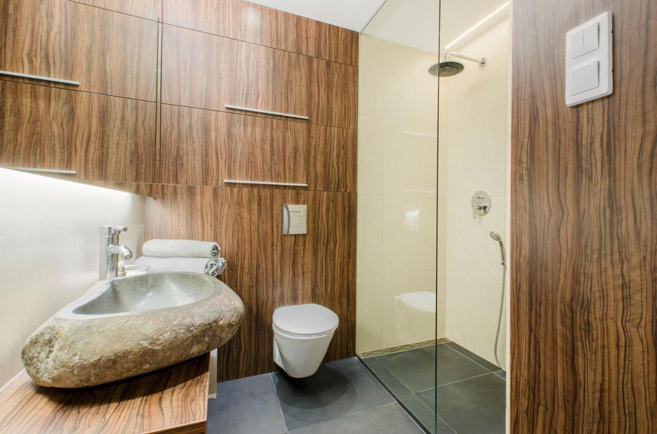 Lupoapartments Kosynierow Klimatyzacja Dostep Na Kod Лодзь Экстерьер фото